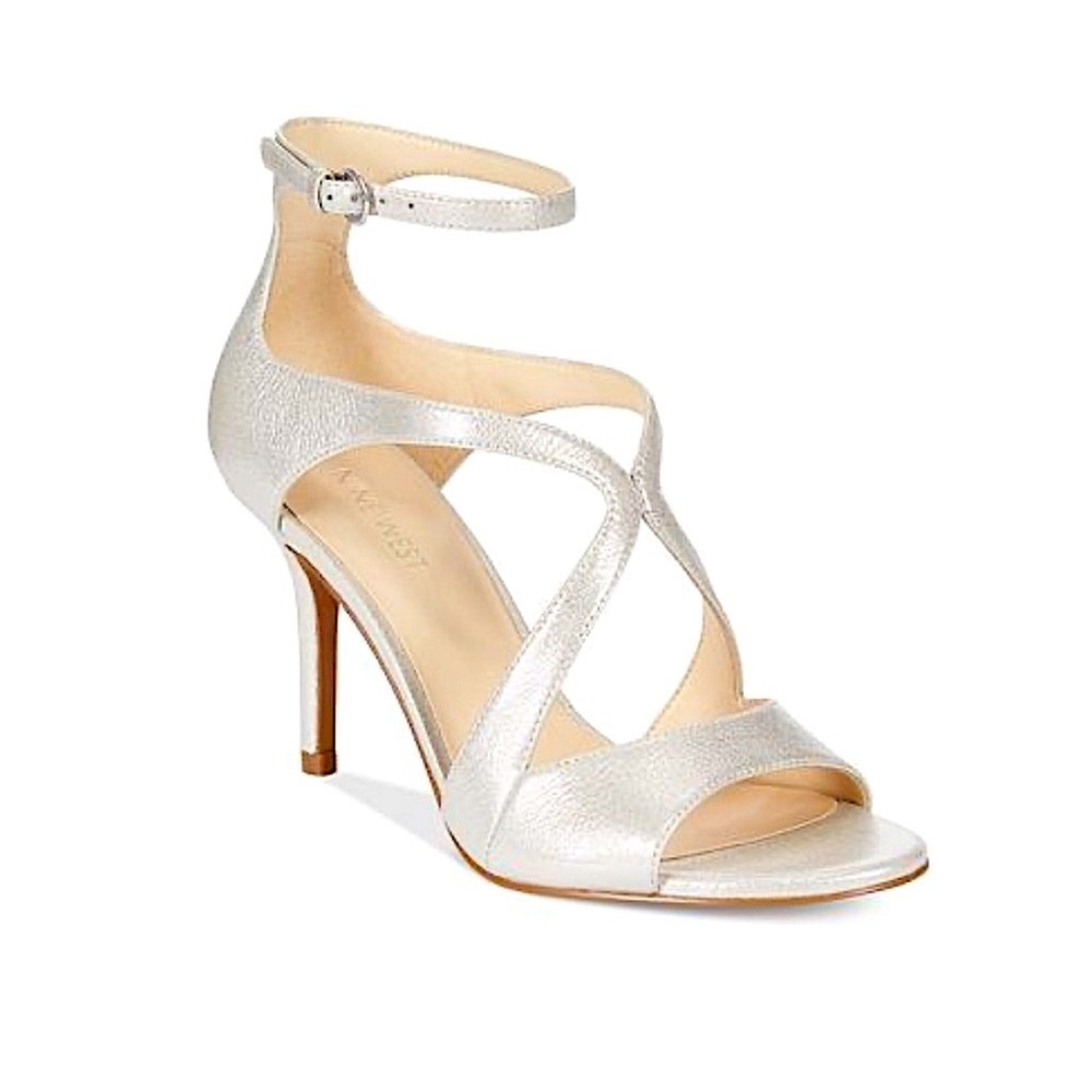 NINE WEST GERBERA HEELS - 8.5